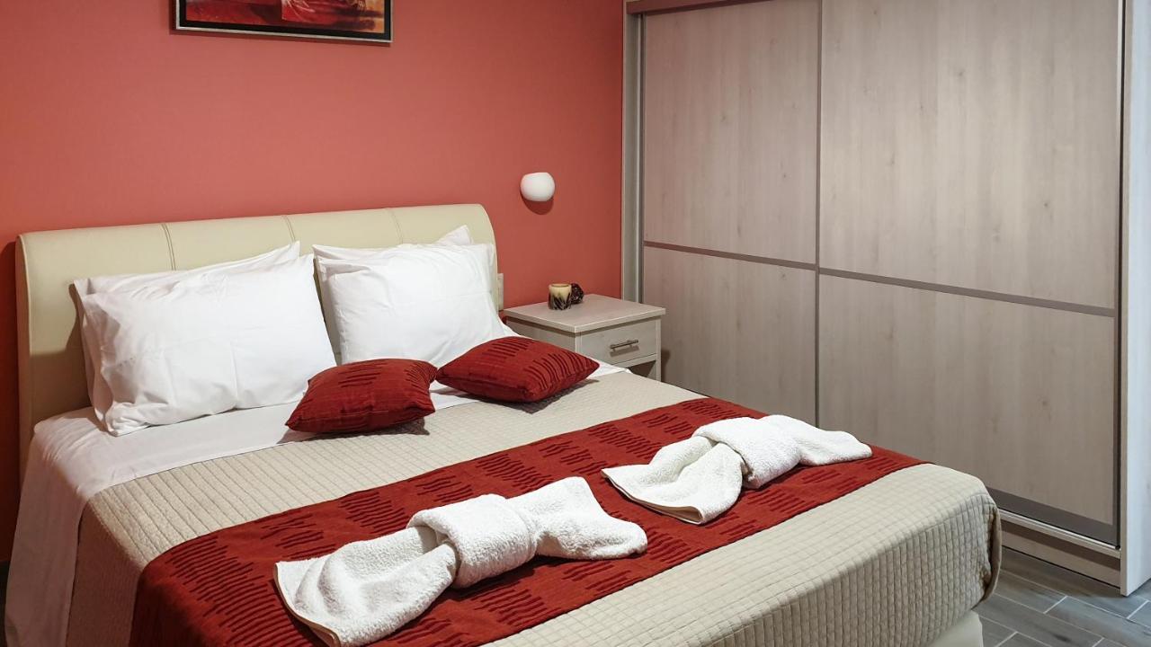 Helen Apartments & Studios Agios Stefanos Avliotes  Eksteriør billede