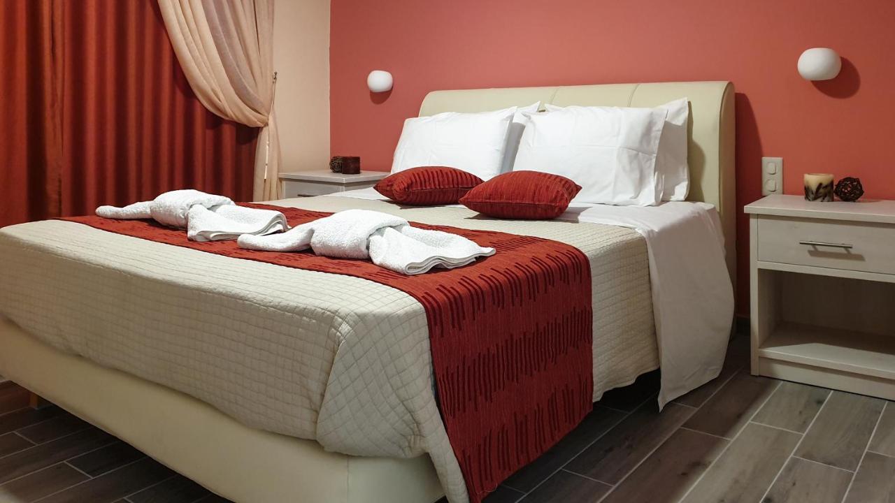 Helen Apartments & Studios Agios Stefanos Avliotes  Eksteriør billede